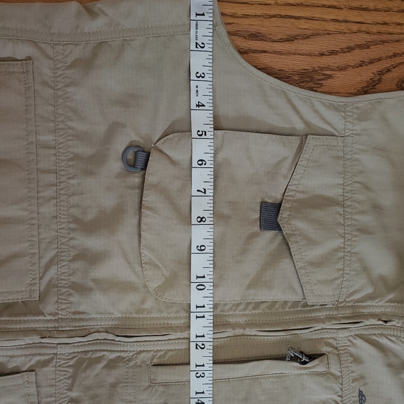 Eddie Bauer large men's tan Travex utility vest. - Picture 6 of 9